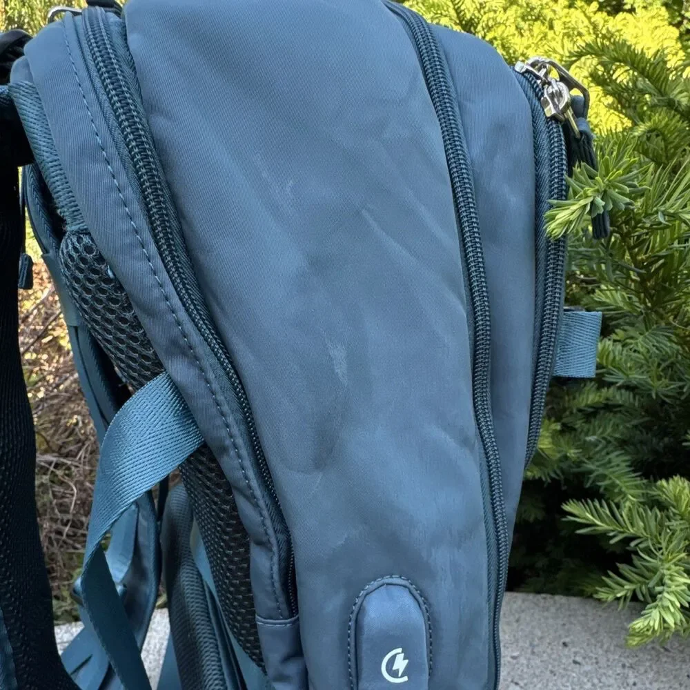 Padded Water Resistant USB Charging Port Blue Polyester Laptop Backpack 15